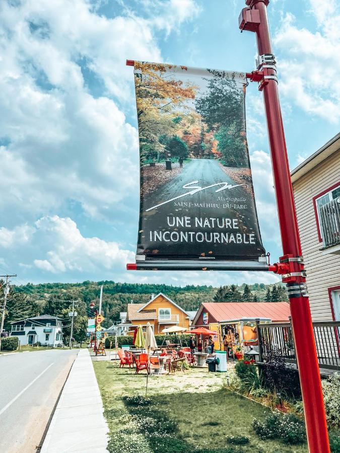 Auberge Mandala Saint Mathieu Du Parc Ngoại thất bức ảnh